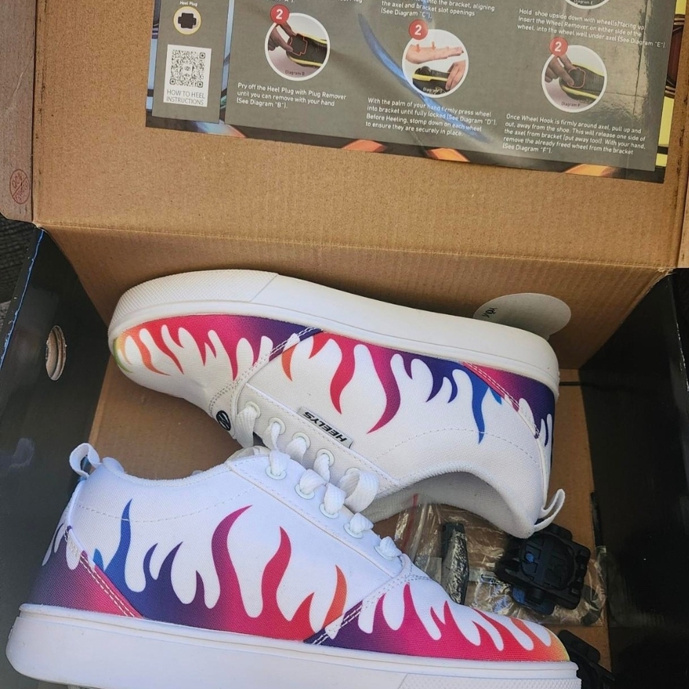 Heelys Kids White Sneakers with Colorful Flames - Picture 5 of 7